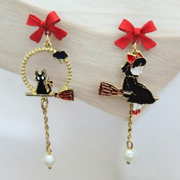 Kiki’s Delivery Service Cute Pearl Earrings Jiji Black Cat Witch Broom Red Bows - Picture 1 of 5